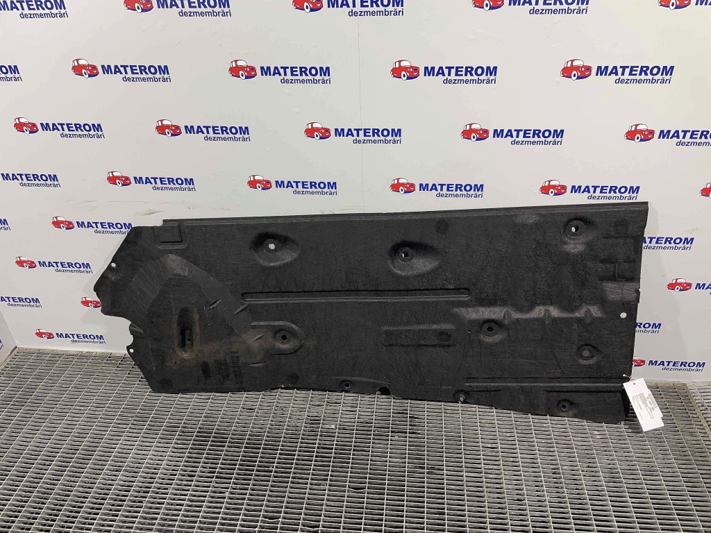 SCUT SUB MASINA FORD FOCUS - - (2011 2014)