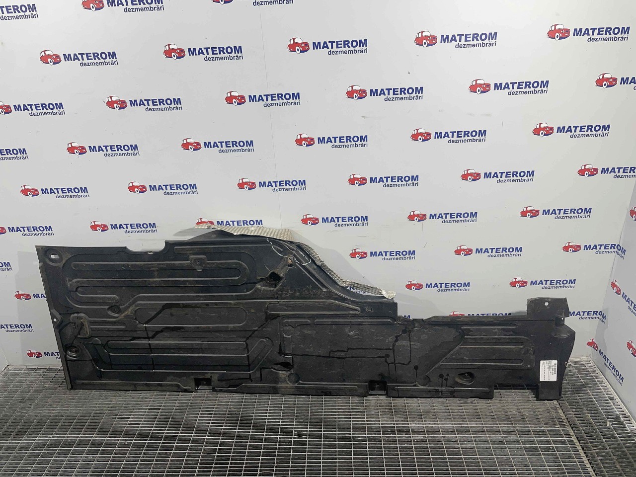 SCUT SUB MASINA JAGUAR XF XF - - (2011 2015)