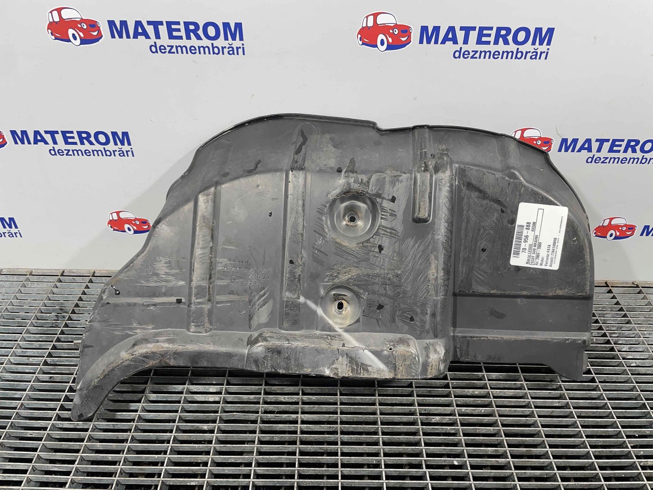 SCUT SUB MASINA LEXUS RX RX - - (2004 2009)