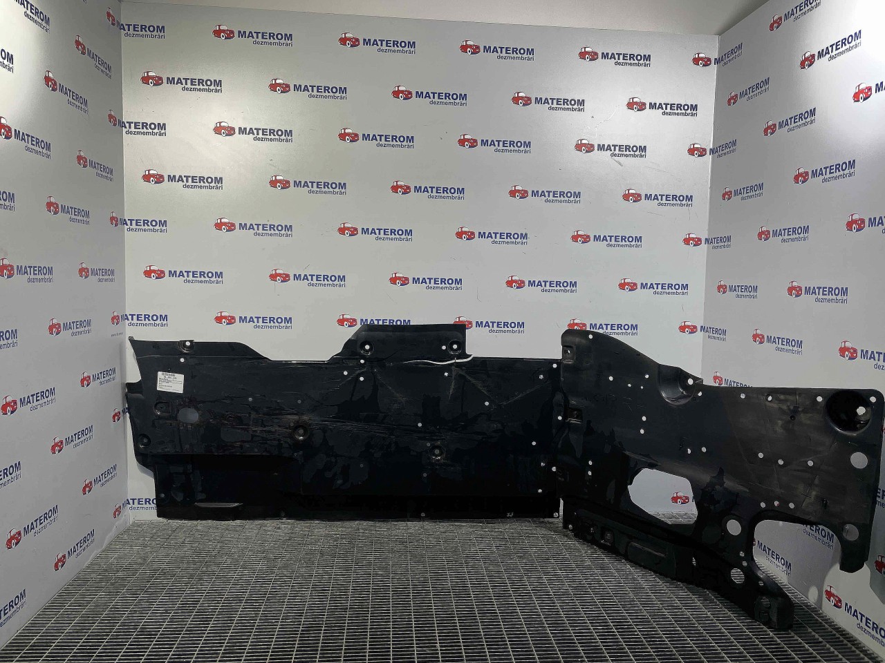SCUT SUB MASINA MAZDA 3 3 - - (2013 2016)