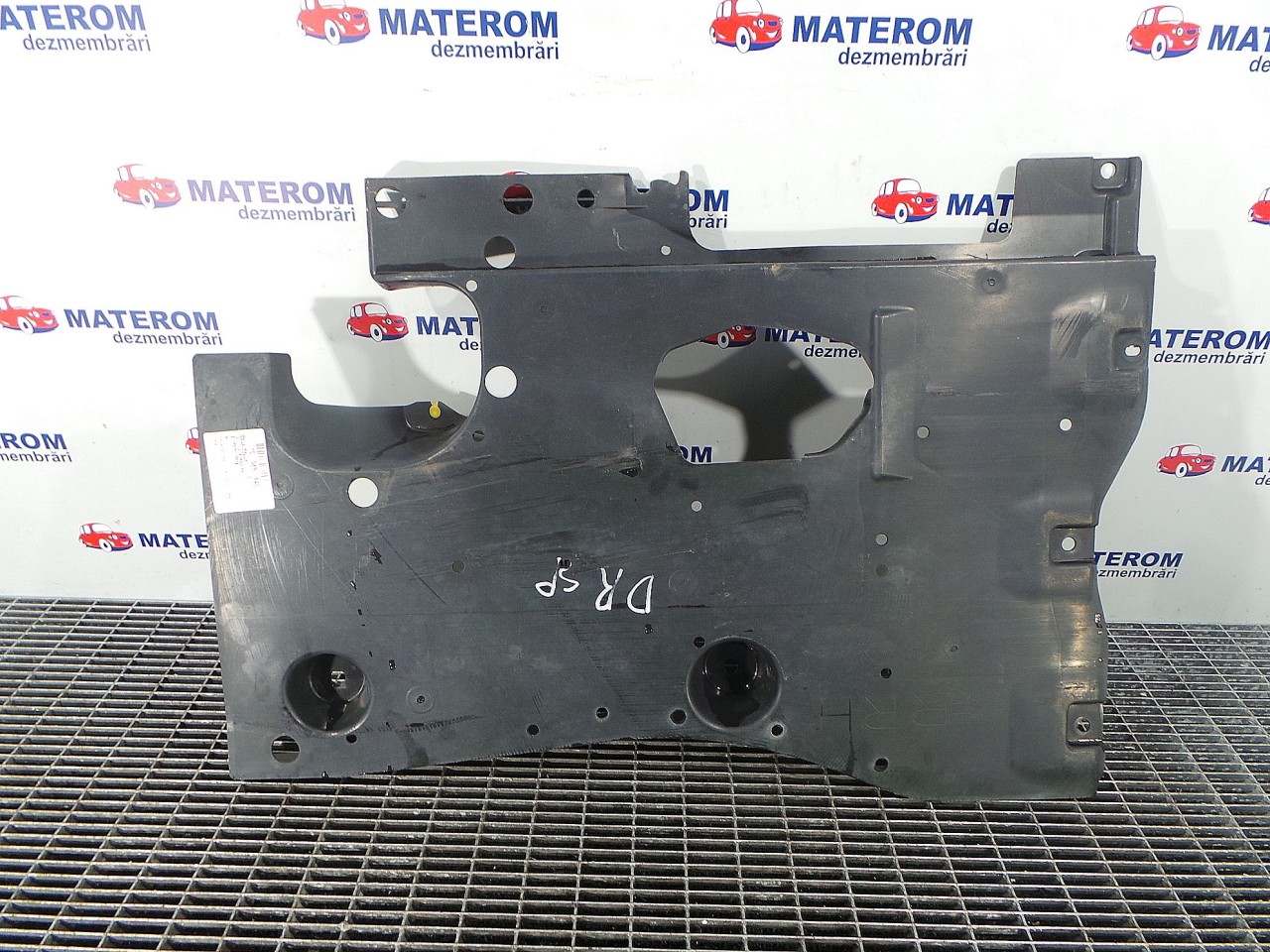 SCUT SUB MASINA MAZDA 6 - - (2012 2016)