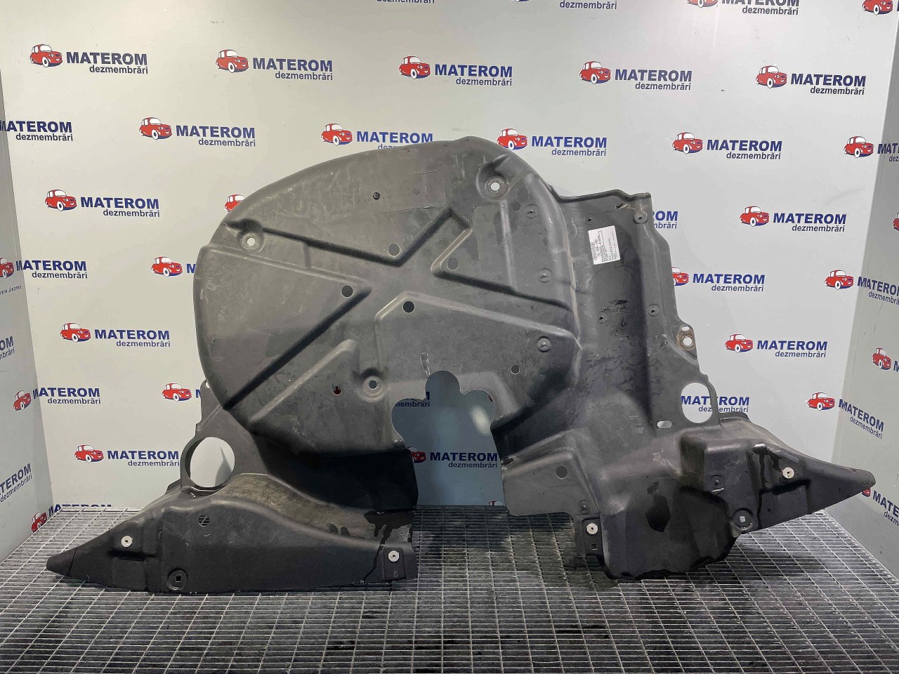SCUT SUB MASINA MERCEDES B-CLASS - - (2005 2011)