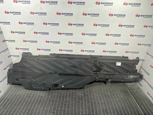 SCUT SUB MASINA MERCEDES C-CLASS - - (2014 2018)