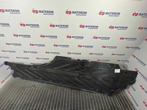 SCUT SUB MASINA MERCEDES C-CLASS C-CLASS - - (2014 2018)