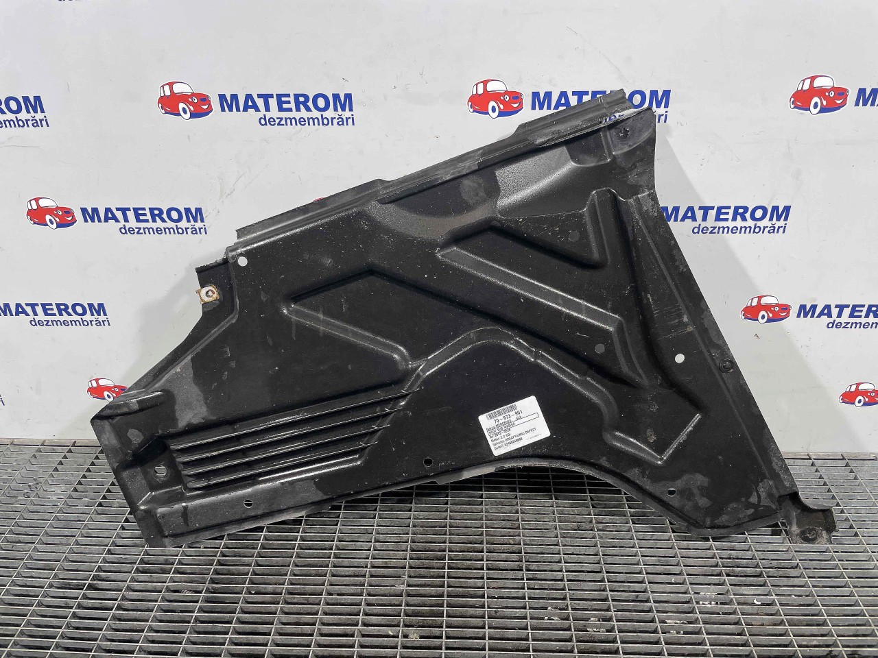 SCUT SUB MASINA MERCEDES CLA 2.2 CDI - (2013 2018)