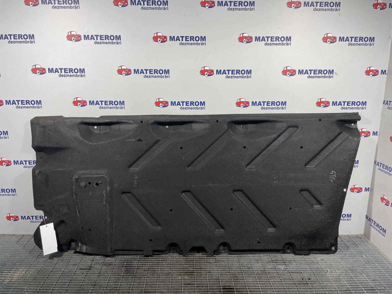 SCUT SUB MASINA MERCEDES CLA 2.2 CDI - (2013 2018)