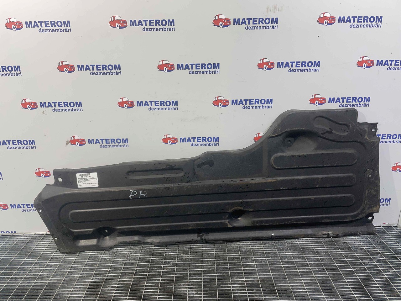 SCUT SUB MASINA MERCEDES E-CLASS - - (2005 2009)