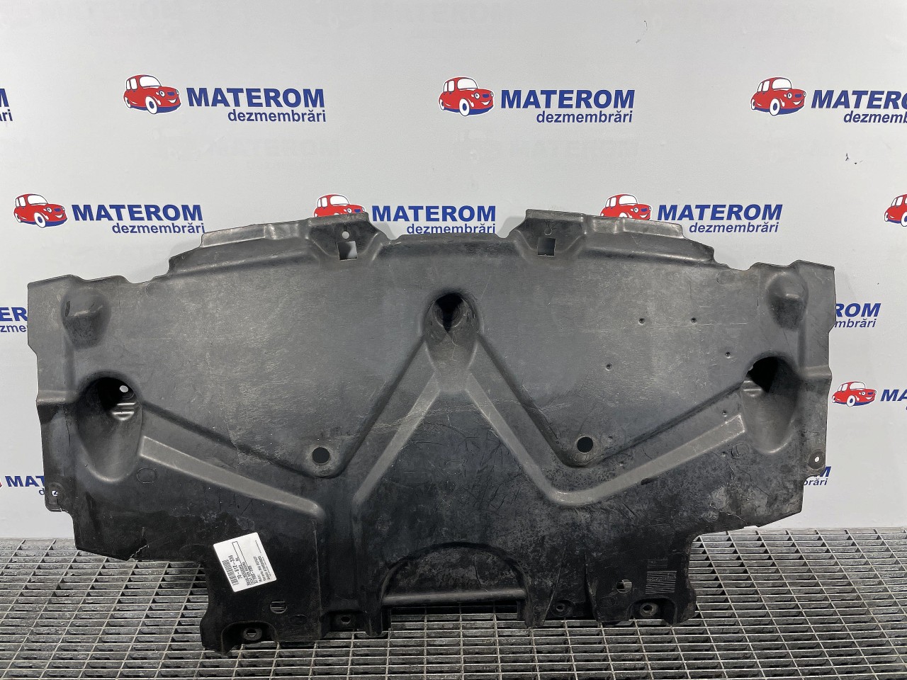 SCUT SUB MASINA MERCEDES ML - - (2005 2008)