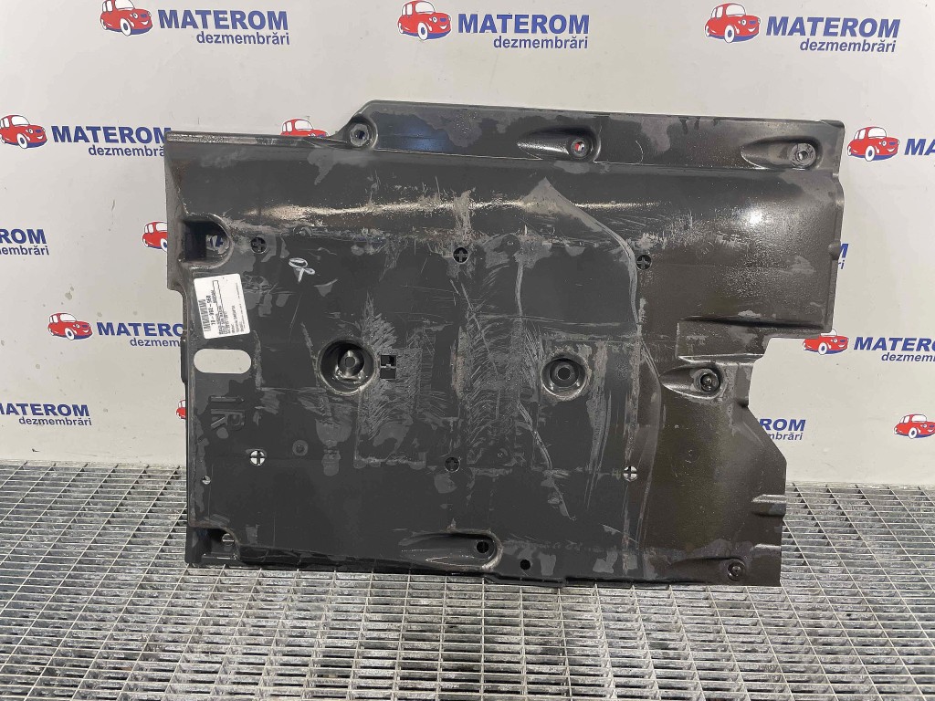 SCUT SUB MASINA NISSAN QASHQAI - - (2013 2017)