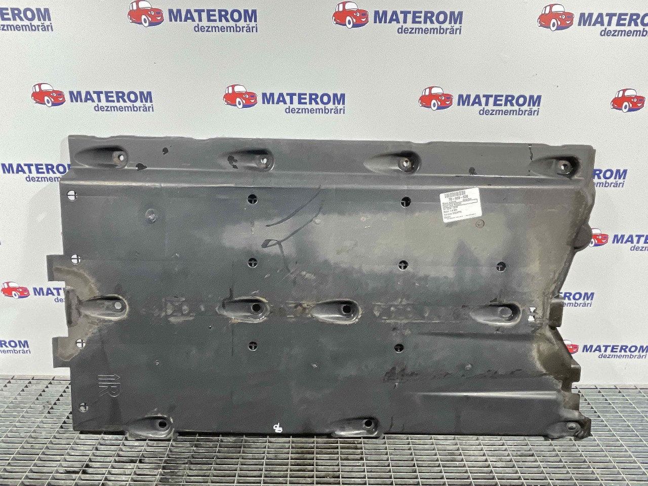 SCUT SUB MASINA NISSAN QASHQAI QASHQAI 1.6 DCI - (2010 2014)