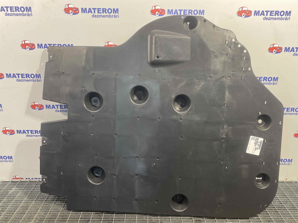 SCUT SUB MASINA RENAULT ARKANA - - (2019 2022)
