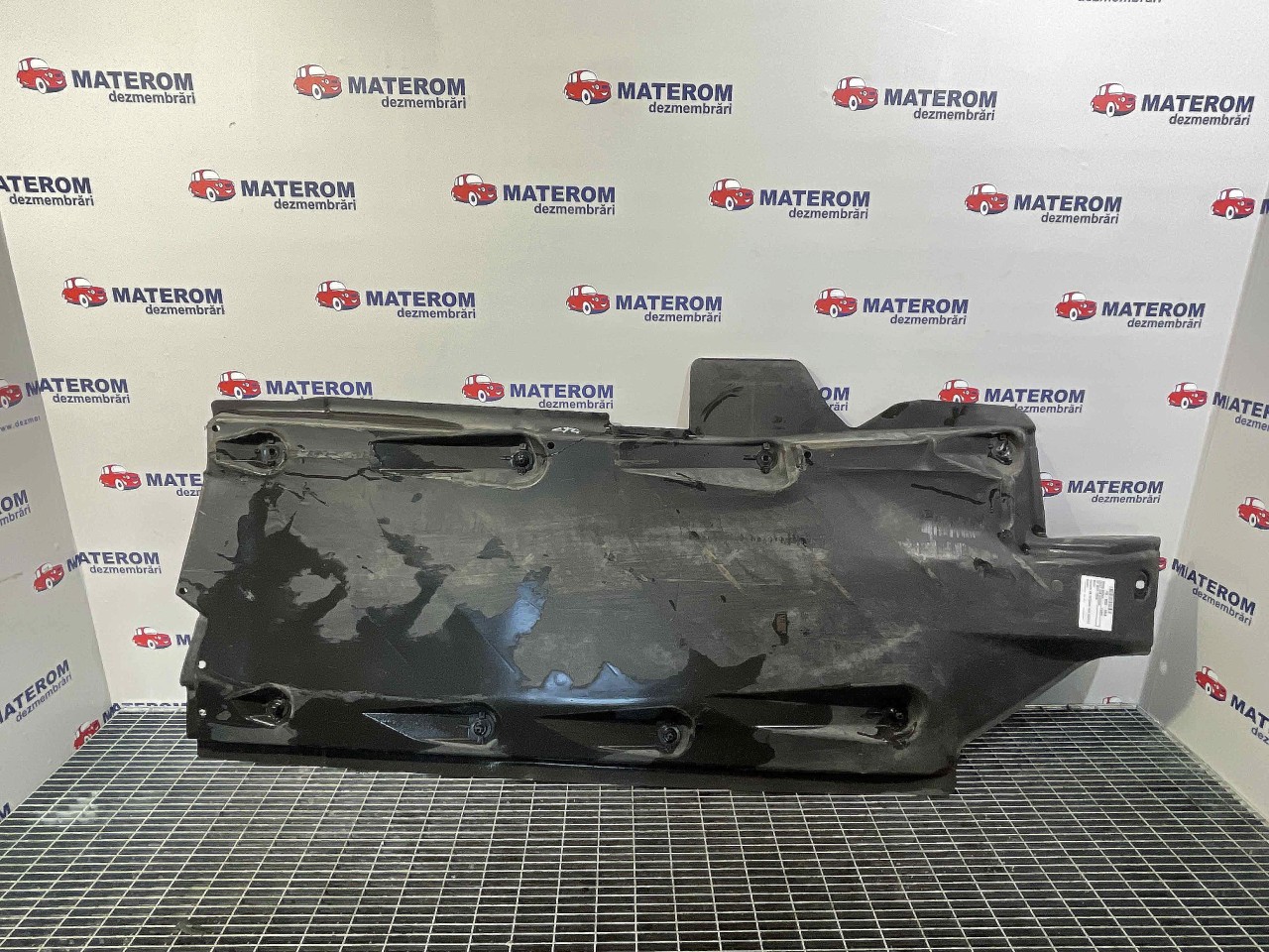 SCUT SUB MASINA SKODA FABIA - - (2014 2019)