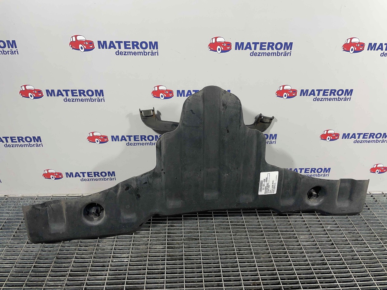 SCUT SUB MASINA SKODA SUPERB SUPERB - - (2015 2020)