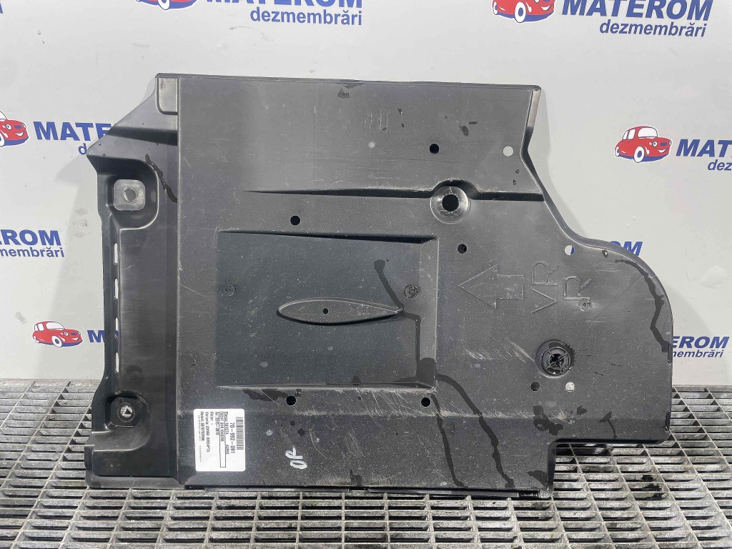 SCUT SUB MASINA TOYOTA AURIS - - (2015 2018)
