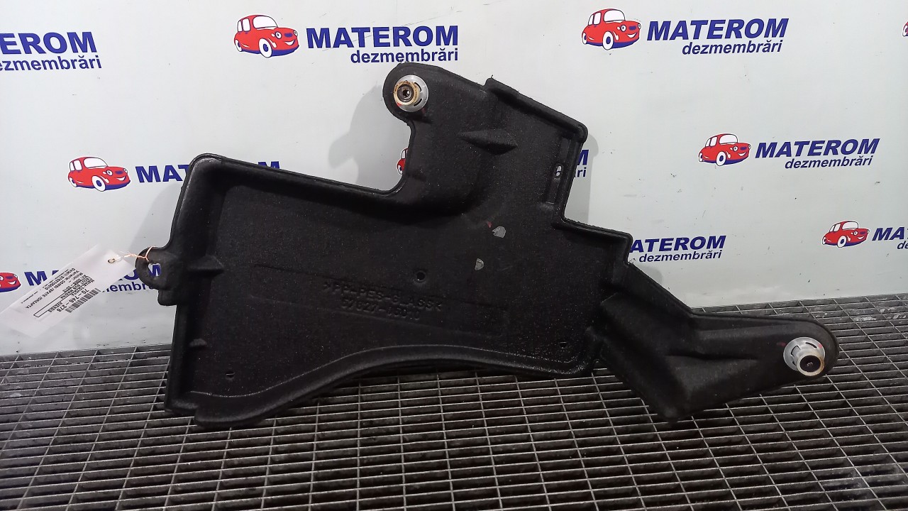 SCUT SUB MASINA TOYOTA AVENSIS AVENSIS - - (2008 2012)