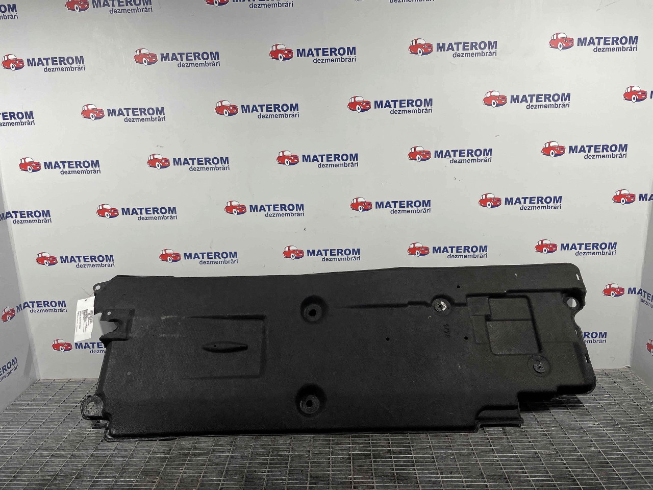 SCUT SUB MASINA TOYOTA AVENSIS AVENSIS - - (2012 2015)