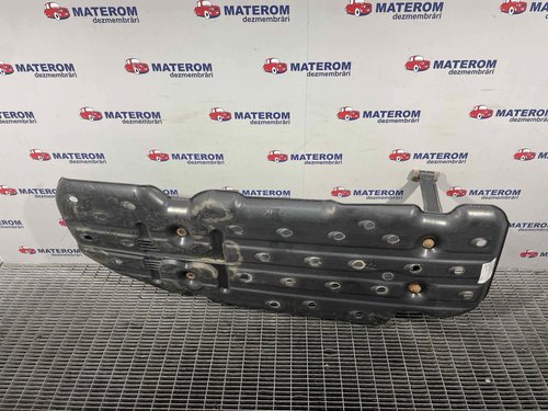 SCUT SUB MASINA TOYOTA HILUX HILUX - - (2015 2020)