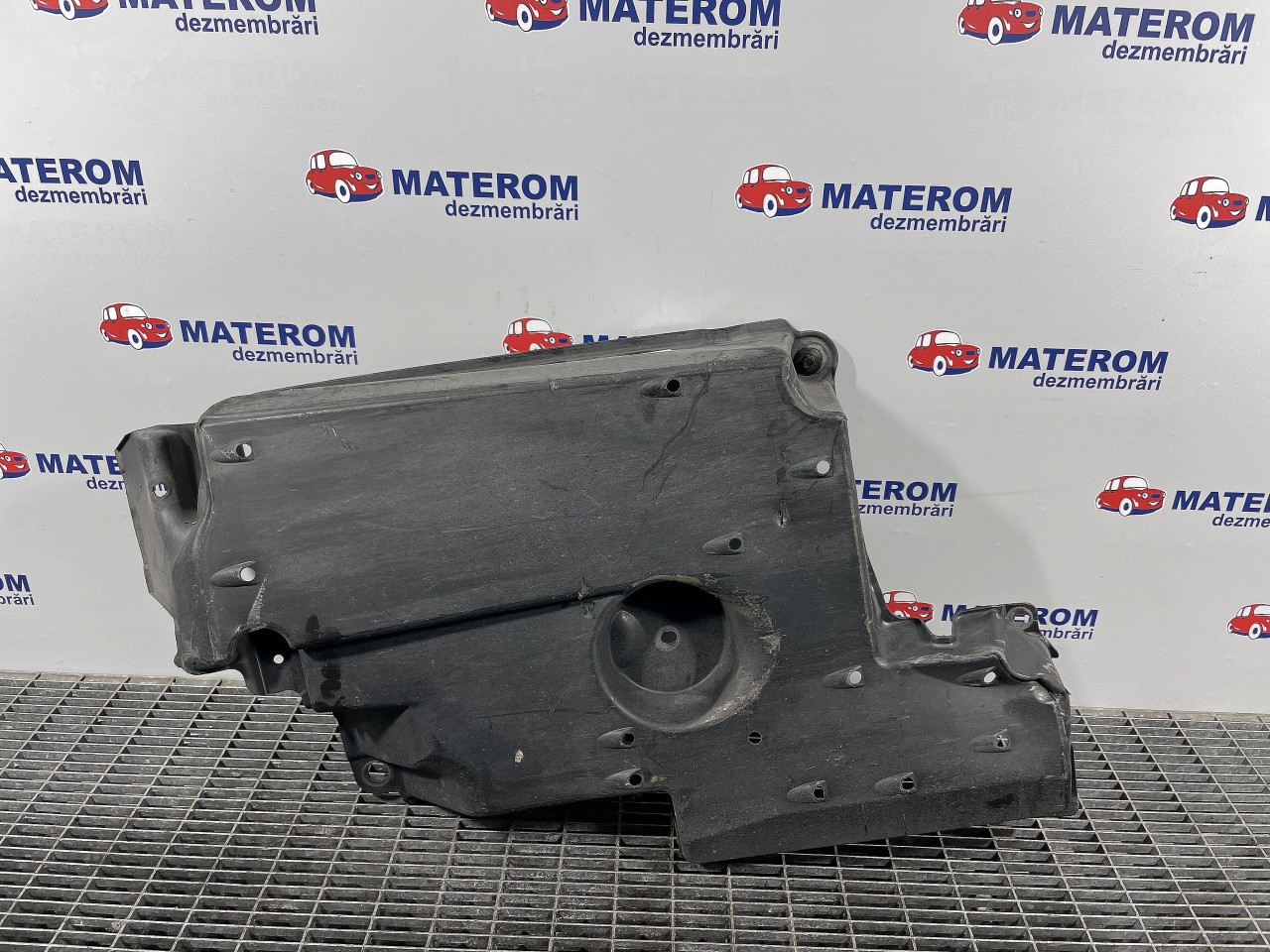 SCUT SUB MASINA TOYOTA RAV4 - - (2006 2012)