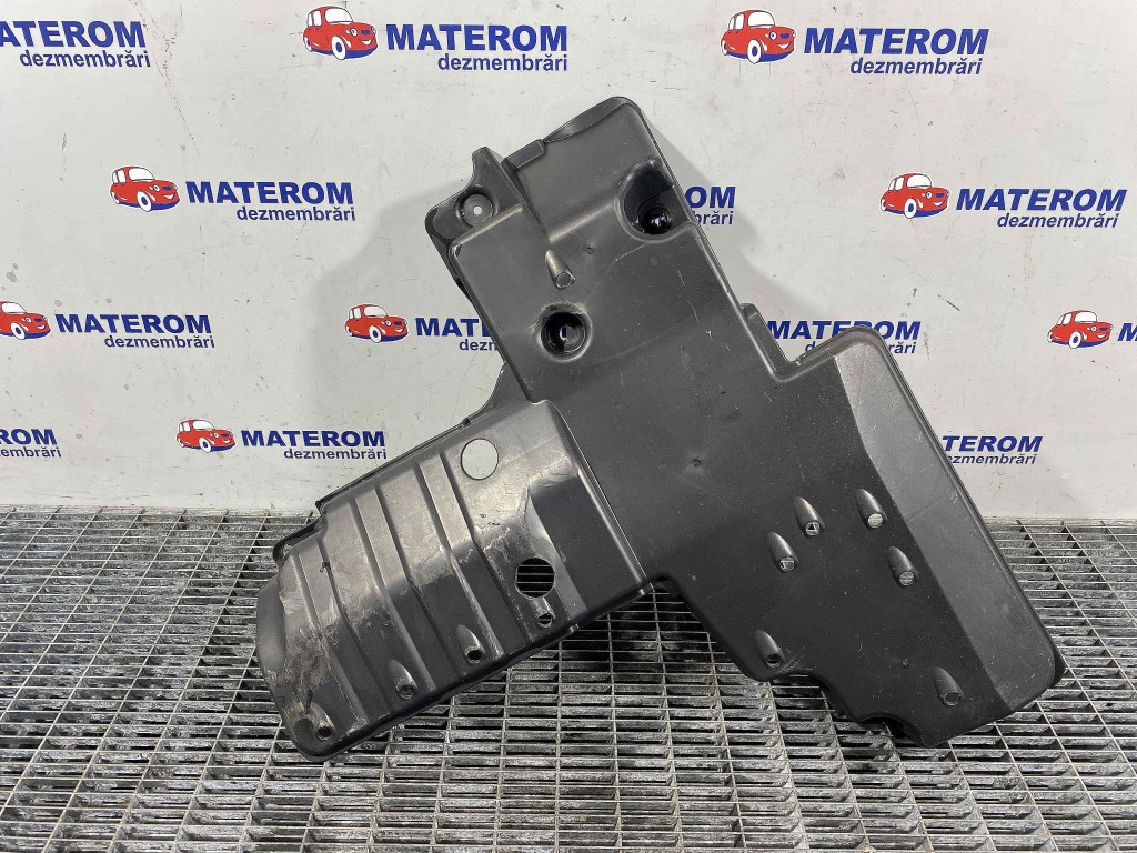 SCUT SUB MASINA TOYOTA RAV4 - - (2010 2012)