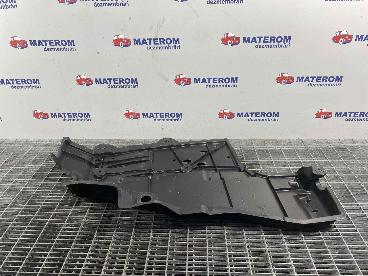 SCUT SUB MASINA TOYOTA RAV4 - - (2012 2018)