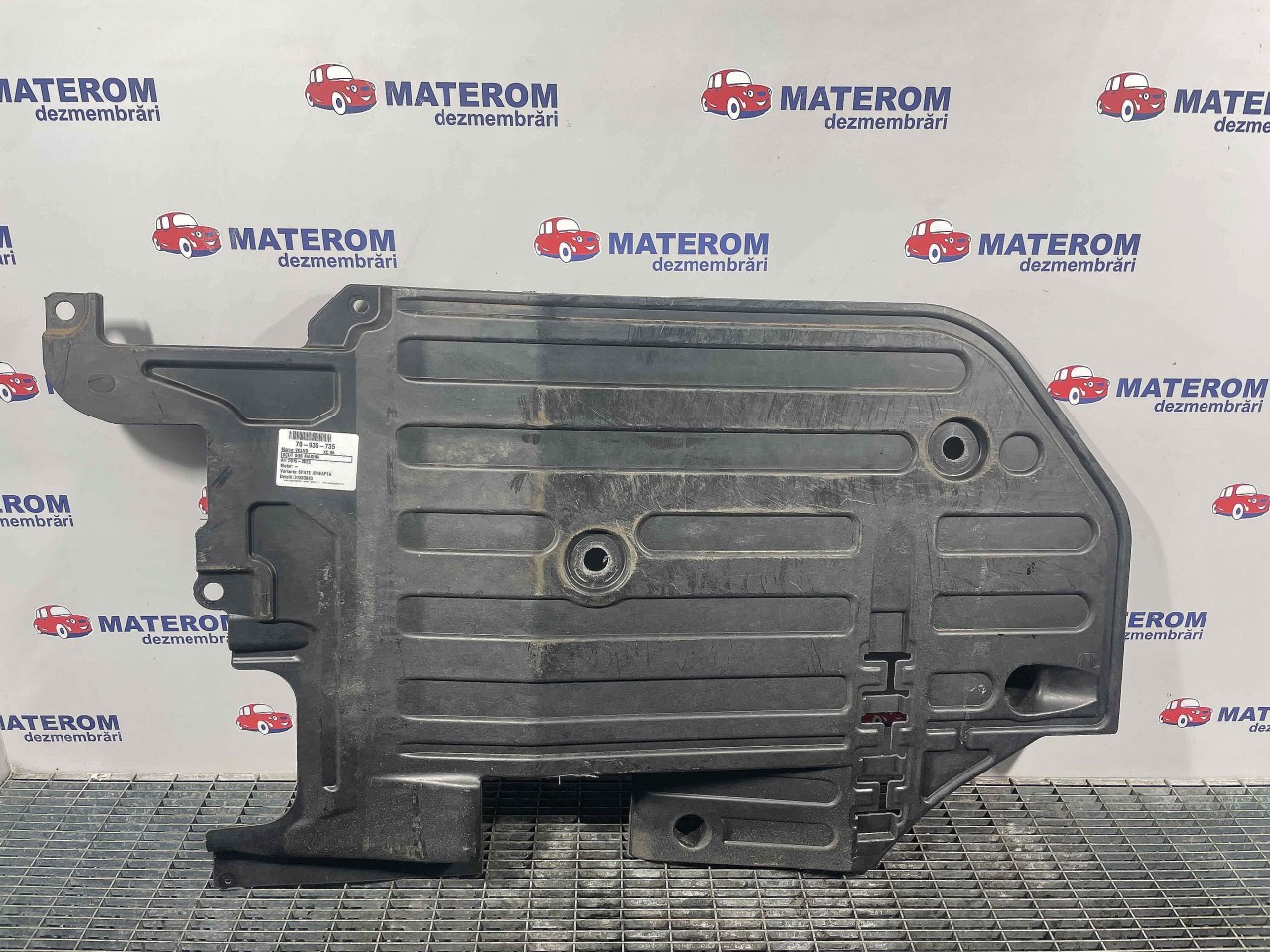 SCUT SUB MASINA VOLVO XC 90 - - (2015 2022)