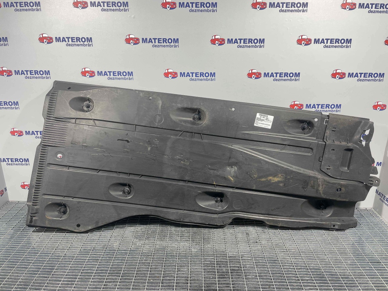 SCUT SUB MASINA VW GOLF VII - - (2012 2016)