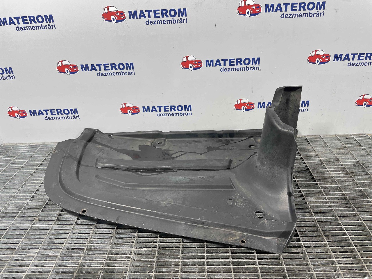 SCUT SUB MASINA VW PASSAT - - (2005 2010)