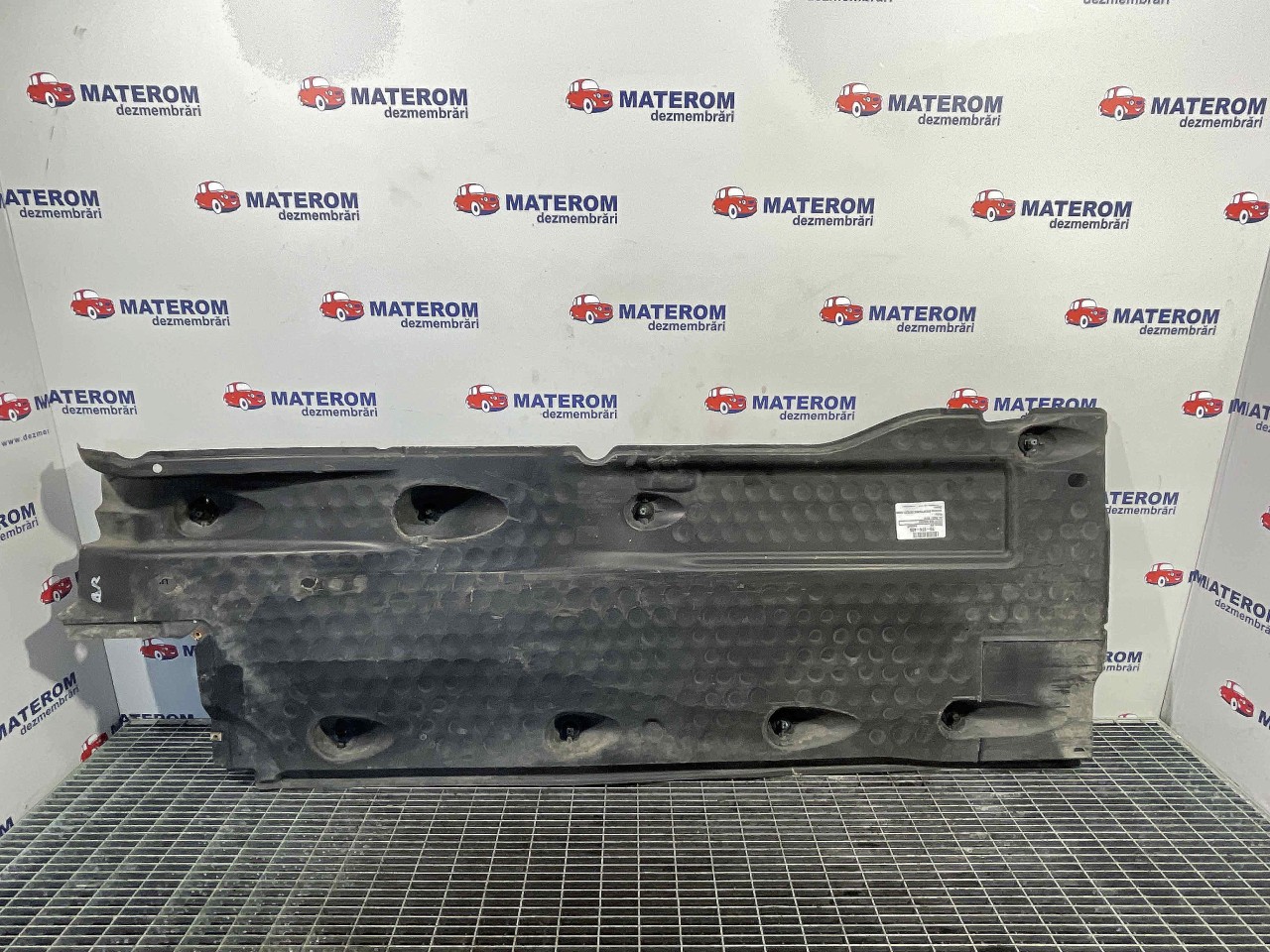SCUT SUB MASINA VW PASSAT - - (2005 2010)