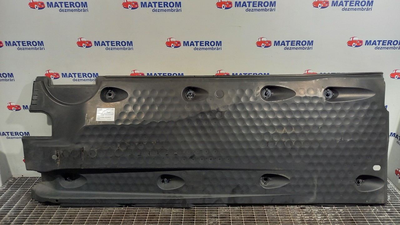 SCUT SUB MASINA VW TIGUAN TIGUAN - - (2007 2010)