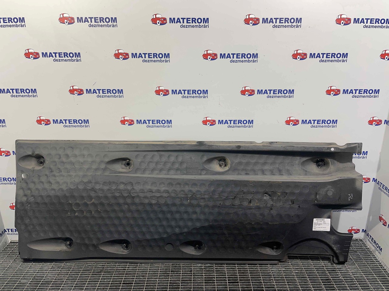SCUT SUB MASINA VW TIGUAN TIGUAN - - (2007 2010)