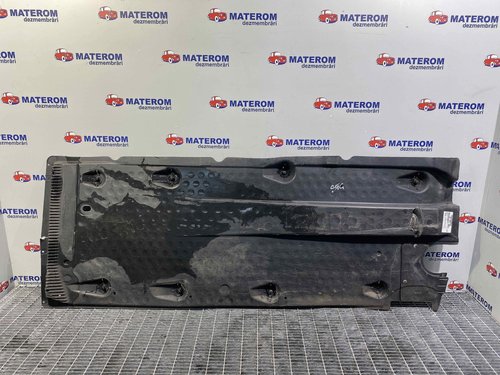 SCUT SUB MASINA VW TOURAN - - (2010 2015)