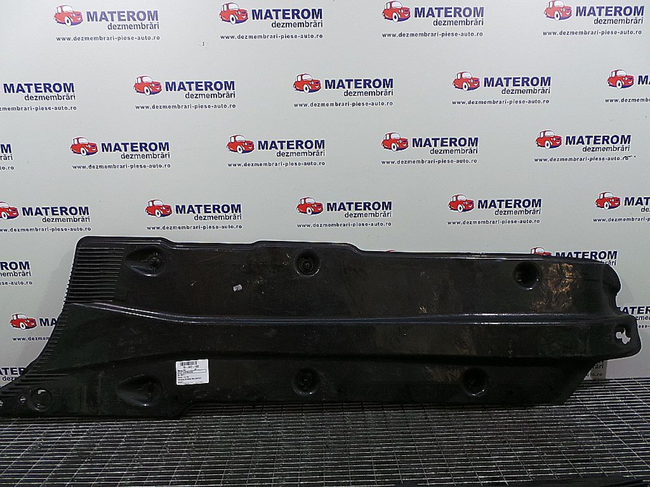 SCUT SUB MASINA VW UP UP 1.0 TSI - (2011 2016)