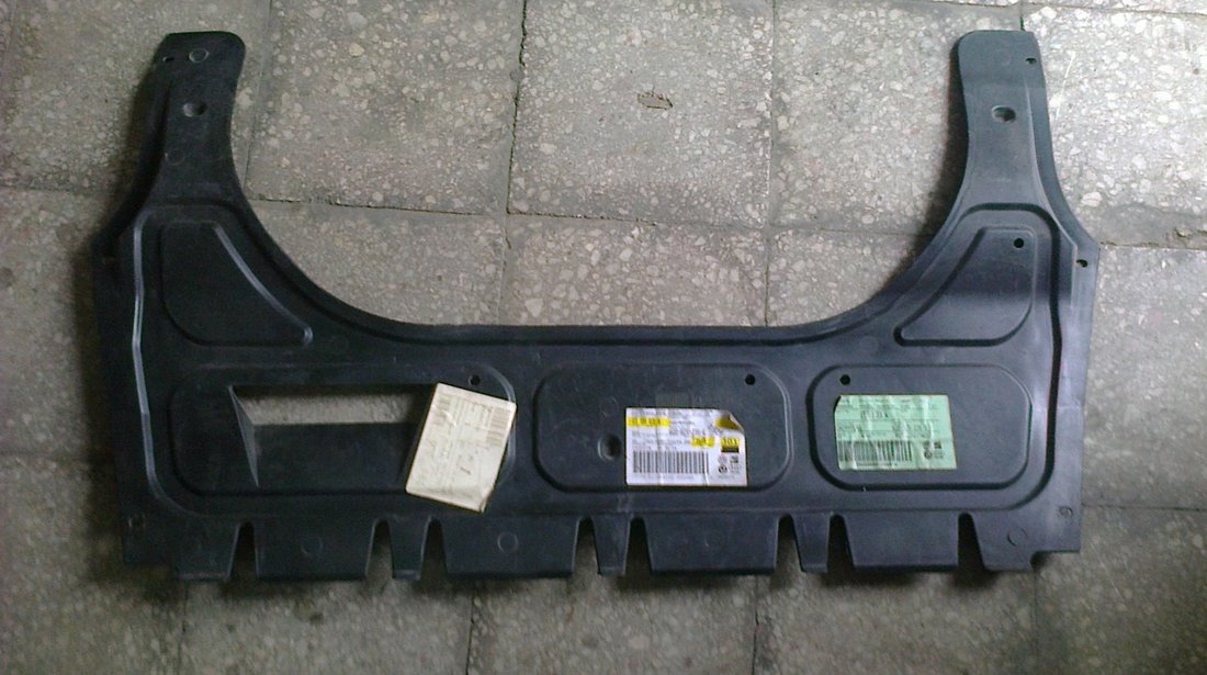 Scut vw touran plastic