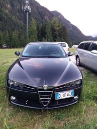 Se merita Alfa Romeo 159jtd 150hp sportwagon,rulaj de 75k la 4500 de euro adusa din Italia?