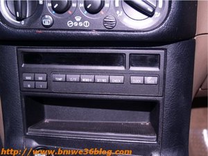 Se poate sa pun MID(Multi-information display) la BMW e36,daca nu are?