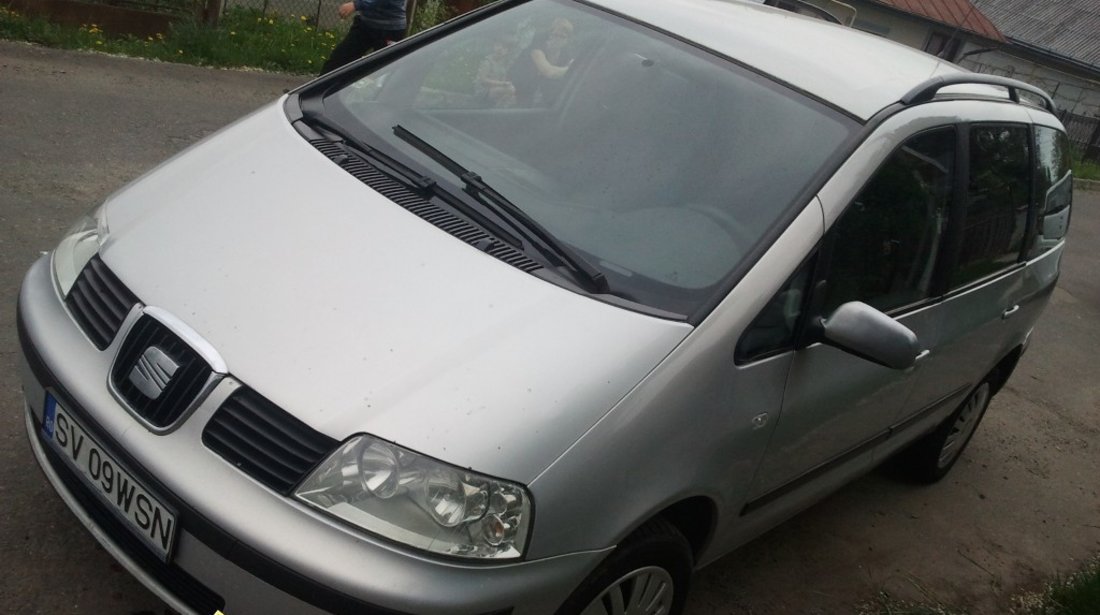 Seat Alhambra mini bus