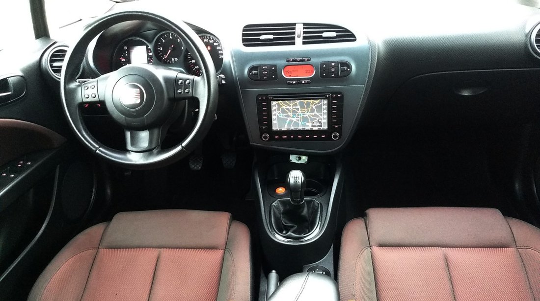 Seat Leon 2.0 TDI Sport Xenon Navi Trapa Pilot 2006