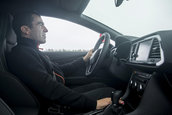 Seat Leon Cupra ST versus 6 caini Husky