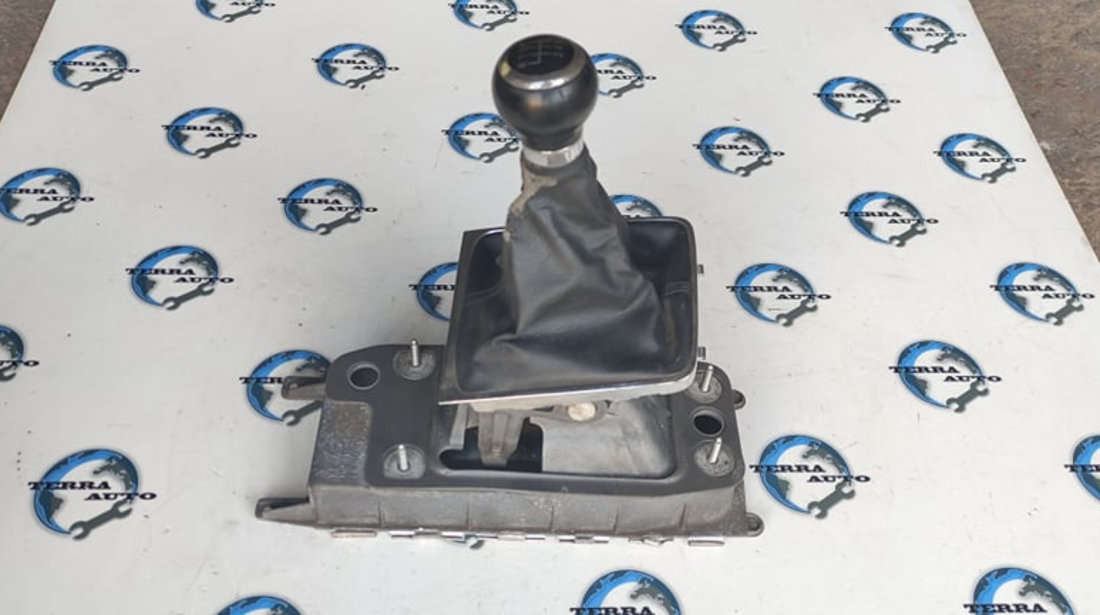 Selector viteze cutie manuala VW Passat B6 cod: 3C0711049R