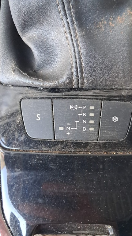 Selector viteze Peugeot 308 T9 1.5 HDI YHZ an 2019 cod 96770535ZD