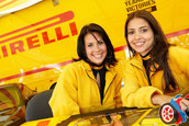 SEMA 2007 GIRLS