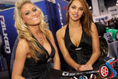 SEMA 2007 GIRLS