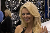 SEMA 2007 GIRLS