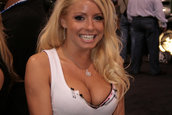 SEMA 2007 GIRLS
