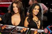 SEMA 2007 GIRLS