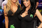 SEMA 2007 GIRLS