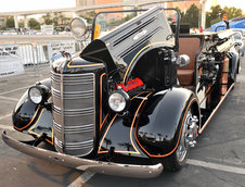 SEMA 2011: Mack 1944