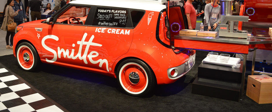 SEMA 2014: KIA te invita la o inghetata dintr-un Soul electric SEMA 2014: KIA te invita la o inghetata dintr-un Soul electric