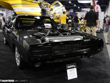 SEMA 2014: Muscle car-uri clasice, tehnologie moderna si sute de cai putere