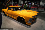 SEMA 2014: Muscle car-uri clasice, tehnologie moderna si sute de cai putere